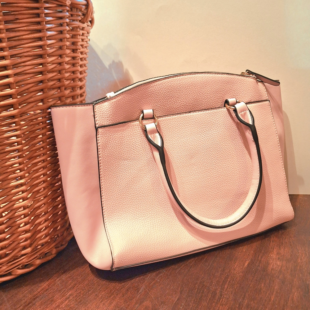 NWOT NANETTE LEPORE Chic Blush Pink Pebbled Vegan Leather Tote Bag